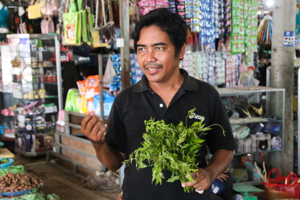 Vannak from the Smokin Pot Cookingclass Battambang