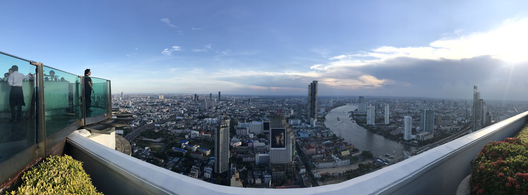 Abendstimmung auf dem Lebua Tower