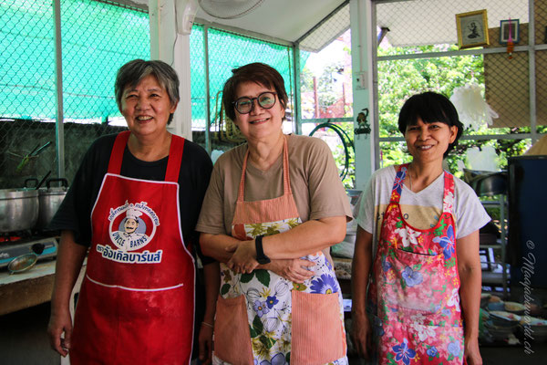 Das Team wo es ein leckeres Khao Soi gibt! 