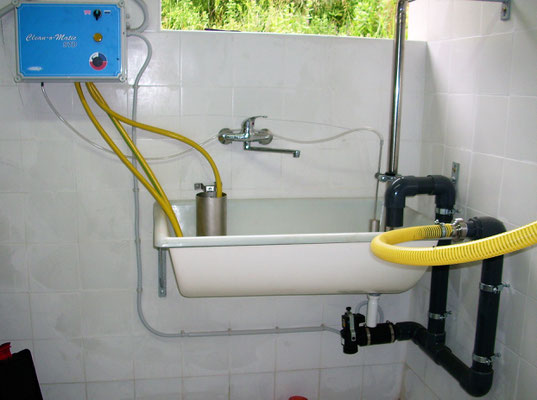 Vasca in PVC con lavatrice
