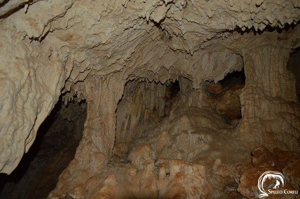 The big left lower part of the cave is richly decorated with stalactites, stalagmites and columns. 