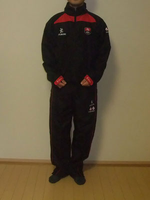 Tracksuit Top：XS、Tracksuit Pants：S（Inside leg：SHORT）