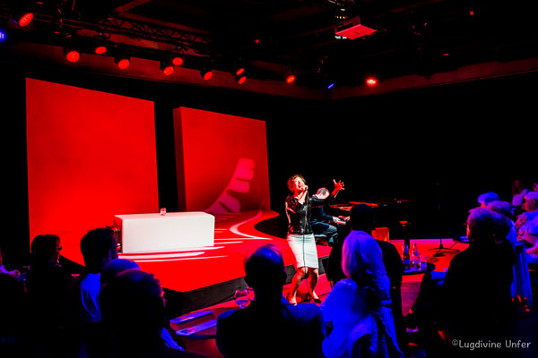 aus: "End Of The Rainbow" 2018 (mit Sascha Ley) - Foto (c) Lugdivine Unfer