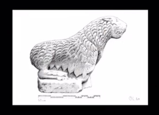 lionne fontaine antique du Mont Dore dans le Puy-de-Dôme