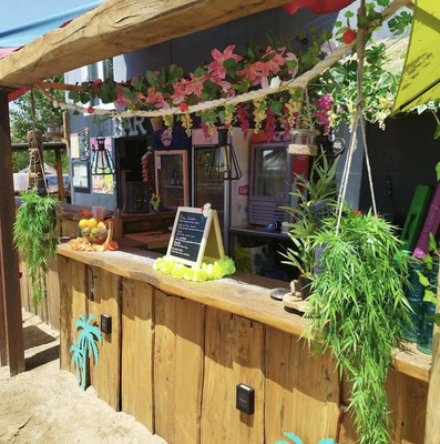 Un bar à cocktail à Issoire-Plage