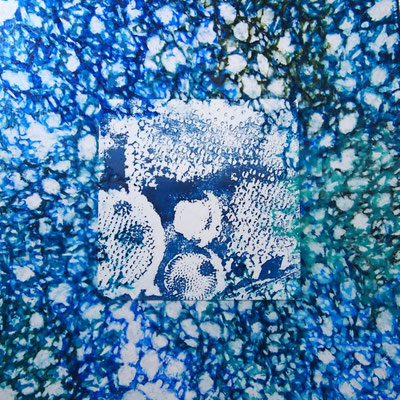 誕生(Birth)　2013　 Silk screen, acrylic paint on panel　41×41cm　個人蔵(Private collection)