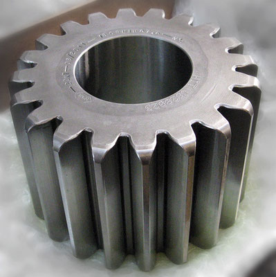 Gear of drive engine