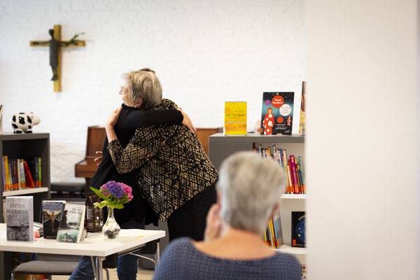Judith Hages Buchlesung in Düren mit ihren neusten Roman "Zeit des Gewissens"