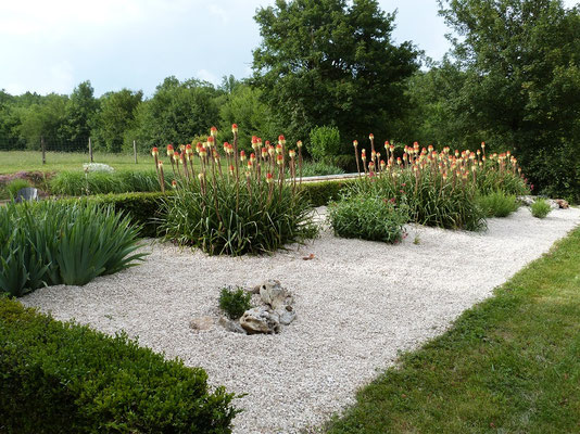 Parterre devant le gîte