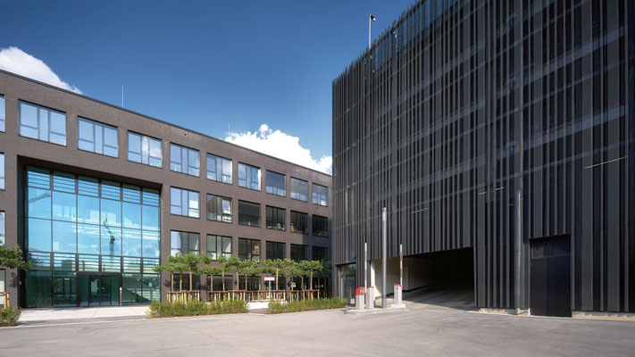 Parkhaus mit Lager- und Logistikfläche in Dortmund