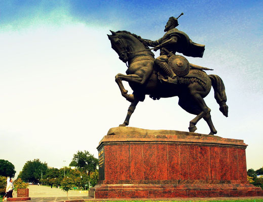 Statue of Temür ibn Taraghai Barlas, known as Amir Temur, the great ruler of Uzbekistan