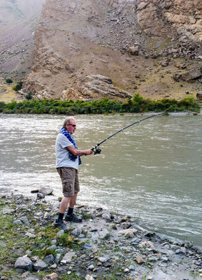 Also fishing in the Panj River is possible