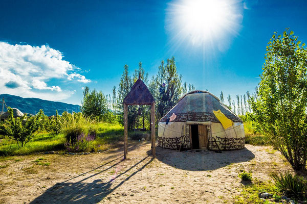 Tosor yurt camp