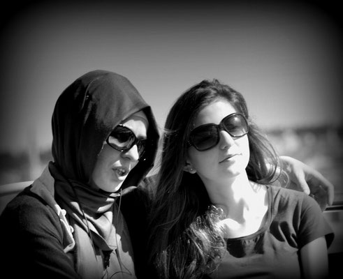 Istanbul - Two young woman, two tradition 