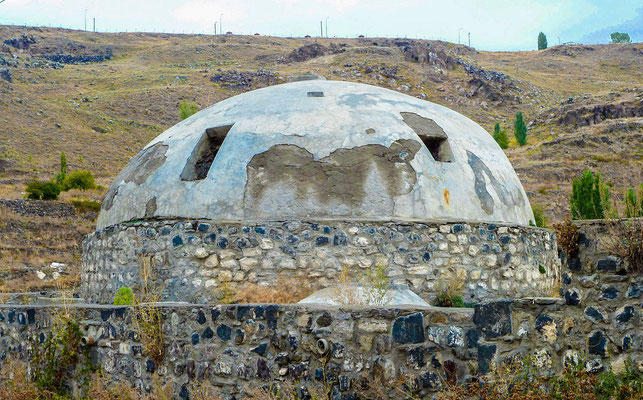 Muradiye Hamman, the small dome