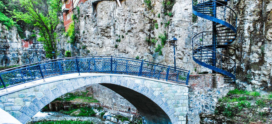  A small canyon with waterfall under the baths quarter