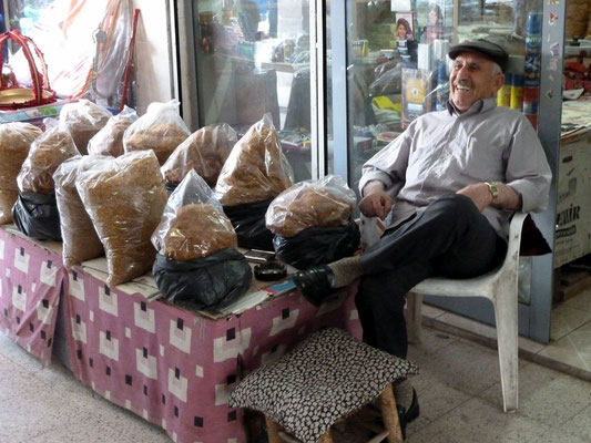 Tobacconist in Midyat