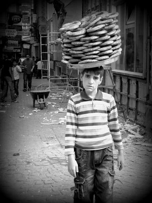 Diyarbakir, Kurdistan - Baker´s boy