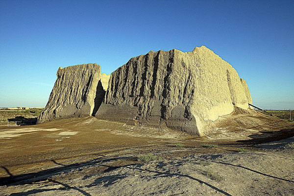 Kyz Kala (or Gyzgala) is Turkmen for "maiden's fortress"