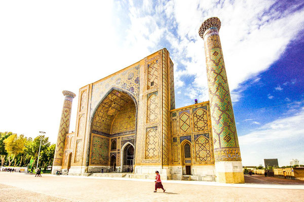 The Ulug Beg Madrasah (1416–1420)