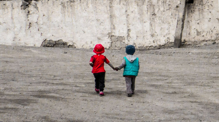 Frends on a street in Murghab, Gorno-Badakhshan Autonomus Region, Tajikistan