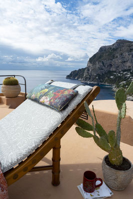 Menfi chaise longue designed by Luca Tornaghi for Etro Home, inclined geometry expressing balance between rest and structure