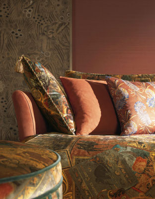 Mauritania sofa designed by Luca Tornaghi for Etro Home, close-up of the seating volume showing the depth of textures and ornamental surfaces