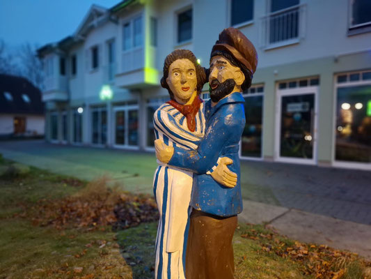 Min und Fru in Prerow Zentrum
