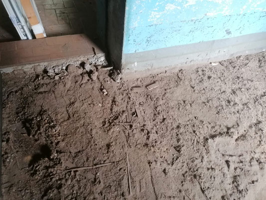 sol de la chambre sous le vieux parquet bois