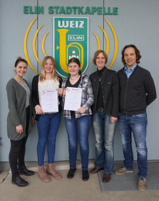 v.l.n.r.: Jugendref. Lucia Stockner, Sarah Griebichler, Katharina Schlemmer, interim. Kpm. Verena Paul und Peter Derler