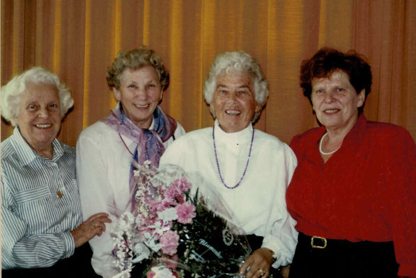 1989 80. Geb. Ursula Dillmann - Mia Heckert, Regina Wäsch, Ursula Dillmann, Inge Unger (von li.)