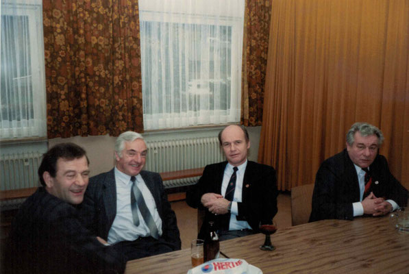 1987 Weihnachten - Karlheinz Eller, Eberhard Kampfenkel, Kurt Bender, Walter Baloun (von li.)