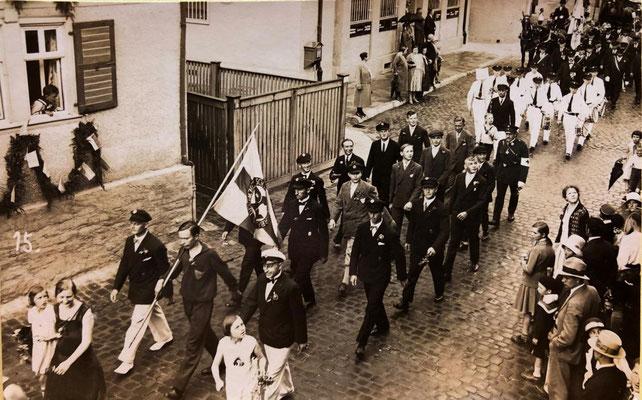 1930er Jahre Umzug Hauptstraße