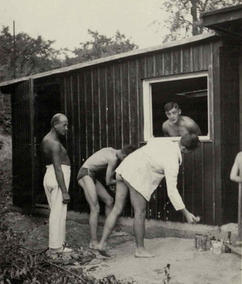 1927 Freibad Umkleidehütte