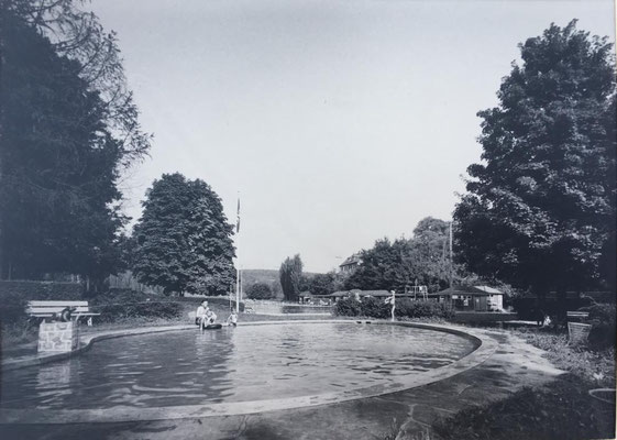 1950er Jahre Planschbecken im Freibad