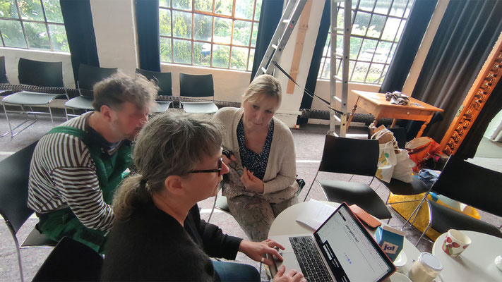randlos Kunstgruppe v.l.n.r.: Andreas M. Wiese, Kirsten Rönfeldt, Petra Mohr