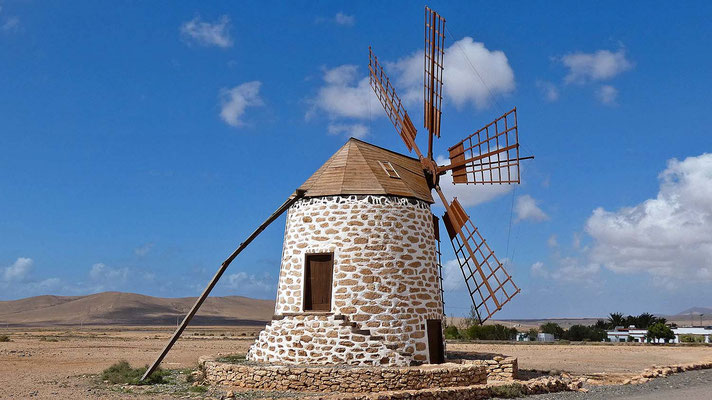 Alte Windmühle bei Tefia