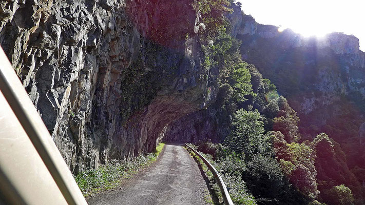 Unterwegs auf der Carretera del Canon de Anisclo.