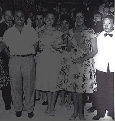 1960 Al Lido delle Sirene il barman ? (non ricordo il nome)