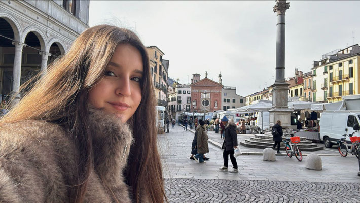 Studentin und DIG-Vorstandsmitglied Maria Masala genießt ihren ERASMUS-Aufenthalt in Padua. (Foto: Maria Masala)