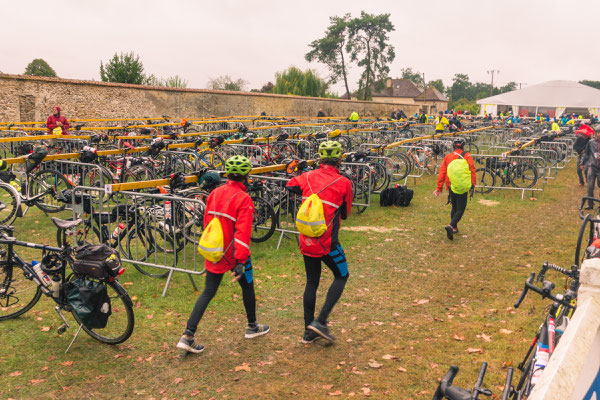 Fahrradparkplatz à la Paris-Brest-Paris