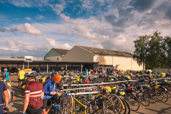 Fahrradparkplatz in Loudéac