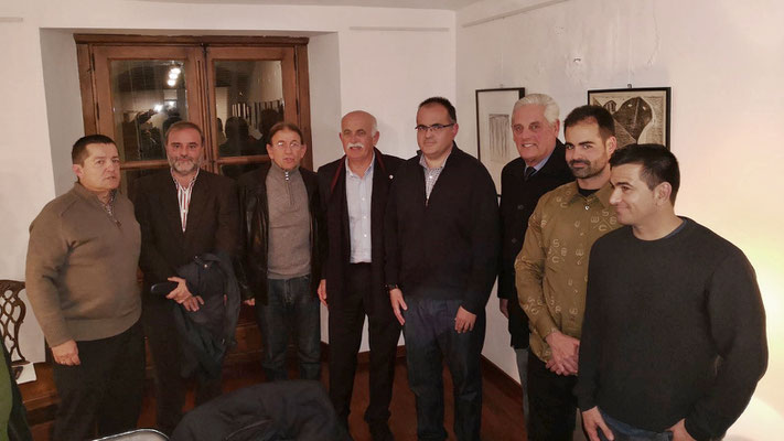 Foto final. Pablo, Juan Carlos, Juan Antonio, Felipe, Narciso, Hernán (uno de los tertulianos), Quique y Pepe