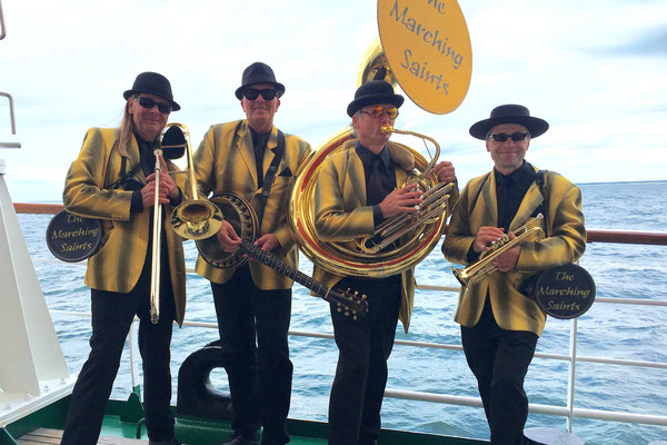 Segelturn mit Old Time Jazz zur Hanse Sail