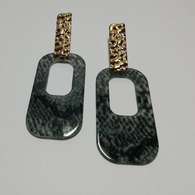 CODIGO 169/50   BISUTERIA    $ 225.00