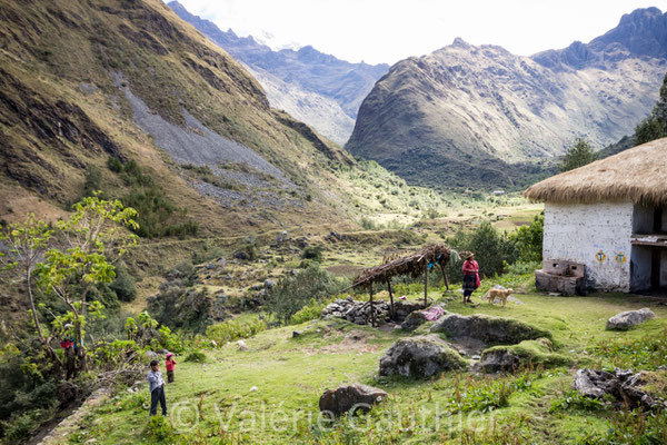 PEROU - un village dans la Cordillère Blanche