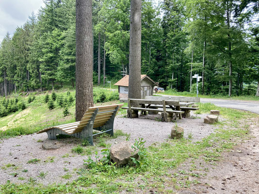 Rastplatz an der Waldholzhütte