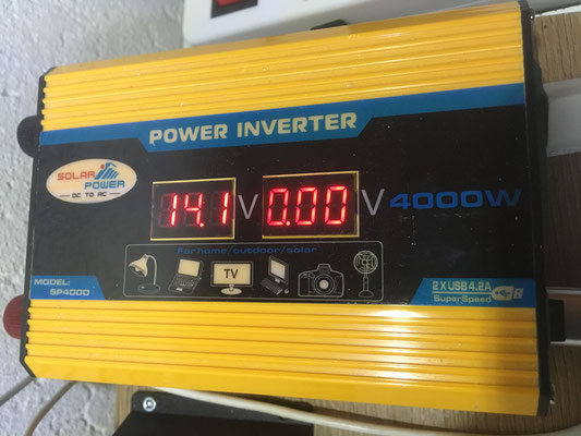 Auch der Spannungswandler hat einen InPut von 14. 1 Volt