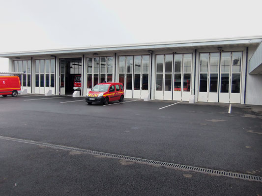 Portes SMF accordéon pliantes 2+2 pour Pompiers - ouverture rapide - couleurs personnalisées - Fabrication Française