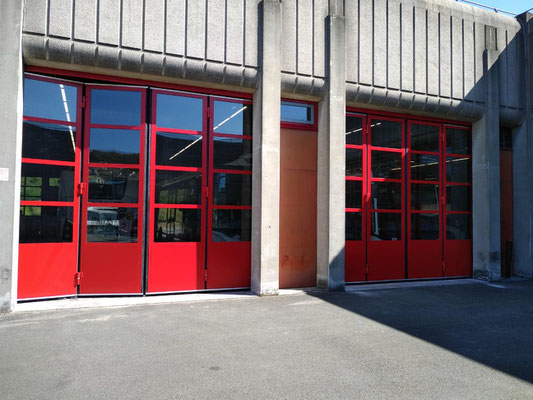 SMF Société Métallurgique du Forez porte accordéon pliante 2+2 rouge avec vitrage ouverture rapide